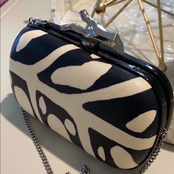 DVF chain clutch - Picture 2 of 5
